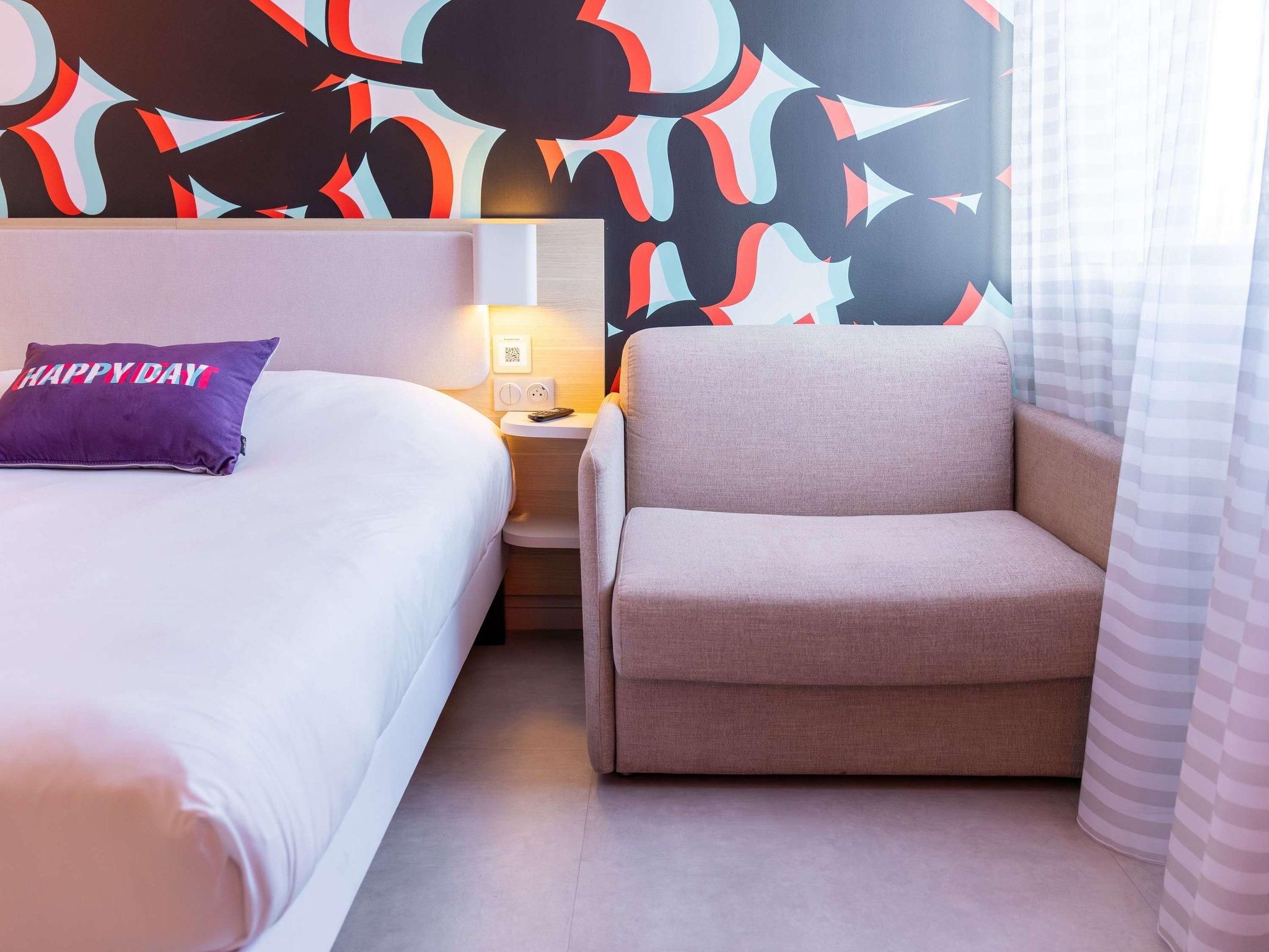 Standard room - 1 double bed and 1 sofa bed for 1 person