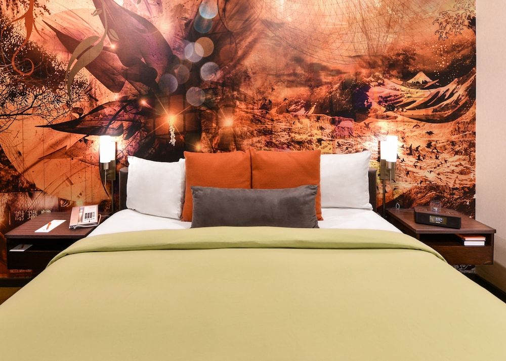 The Tangerine - A Burbank Hotel Standard Room, 1 Queen Bed 3