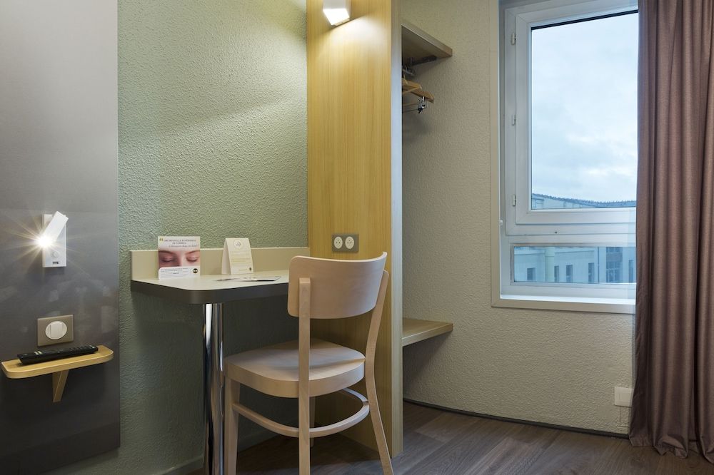 B&B HOTEL LE MANS Centre Twin Room, Non Smoking 7