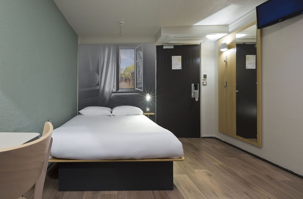 B&B HOTEL LE MANS Centre Double Room, Non Smoking 3