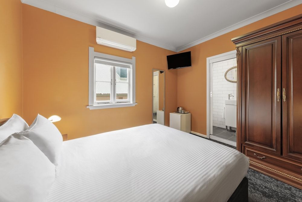 Hotel Blue & Cottages, Katoomba Queen Room, 1 Queen Bed