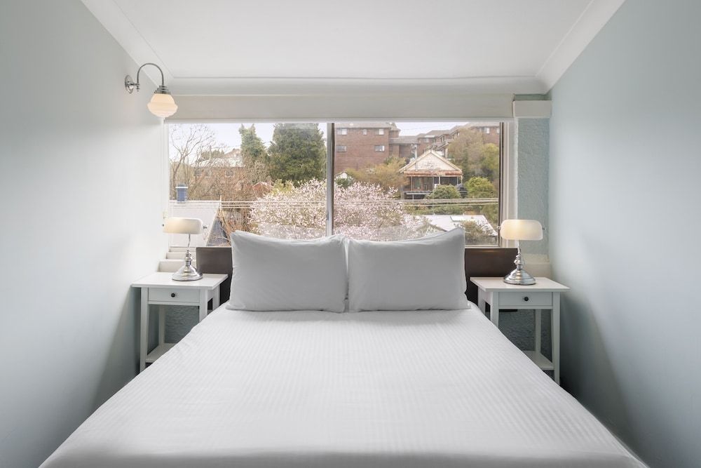 Hotel Blue & Cottages, Katoomba Queen Room, 1 Queen Bed 5