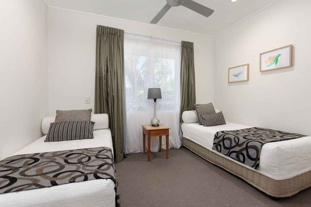 undefined Mandalay Luxury Beachfront Apartments 6