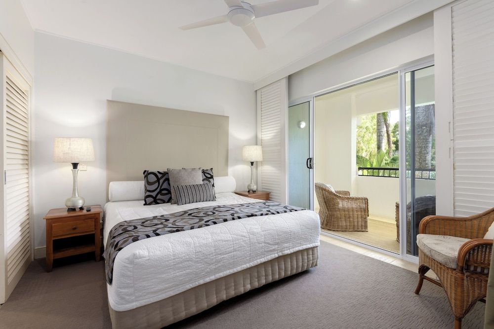 undefined Mandalay Luxury Beachfront Apartments 3