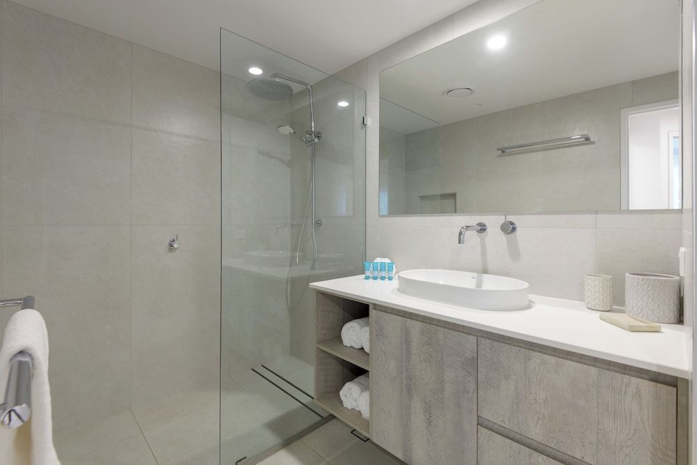 Mandalay Luxury Beachfront Apartments Executive Apartment, 3 Bedrooms 11