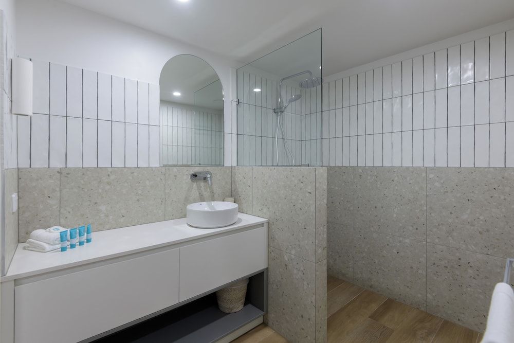 Mandalay Luxury Beachfront Apartments Executive Apartment, 3 Bedrooms 12