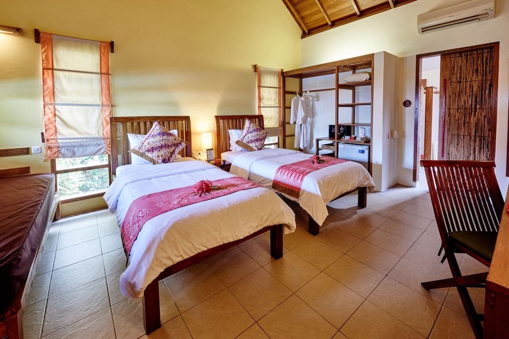 Cocotinos Manado a Boutique Dive Resort & Spa Superior Room, Garden View 2