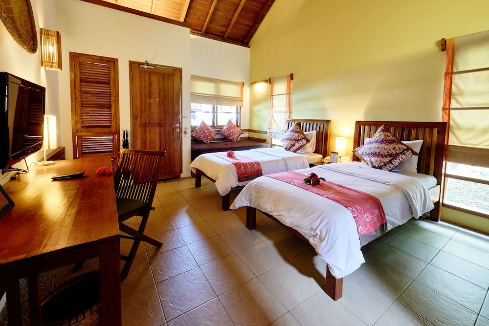 Cocotinos Manado a Boutique Dive Resort & Spa Superior Room, Garden View 3