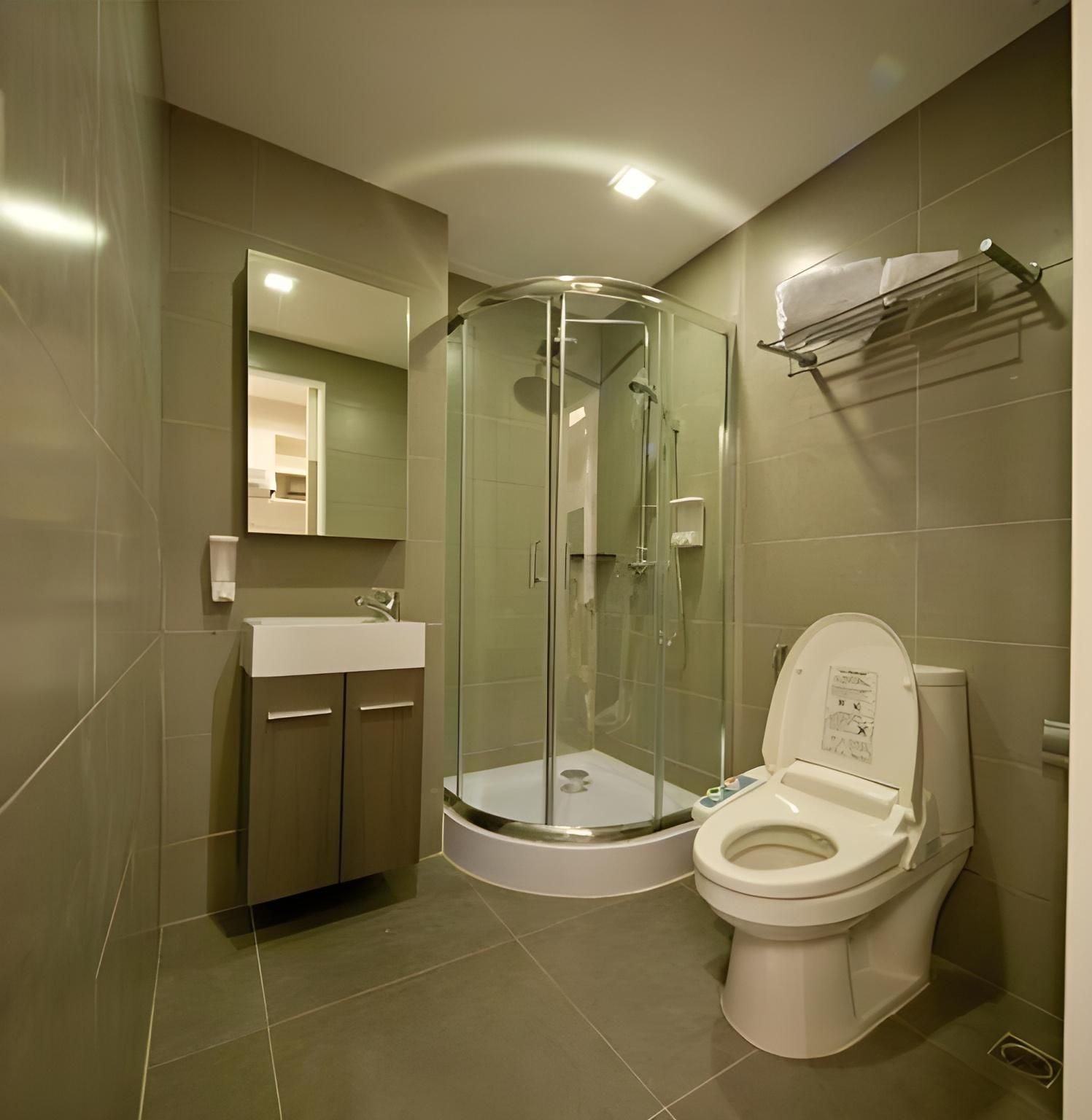 Arawana Express Phromphong Deluxe Twin Room 3