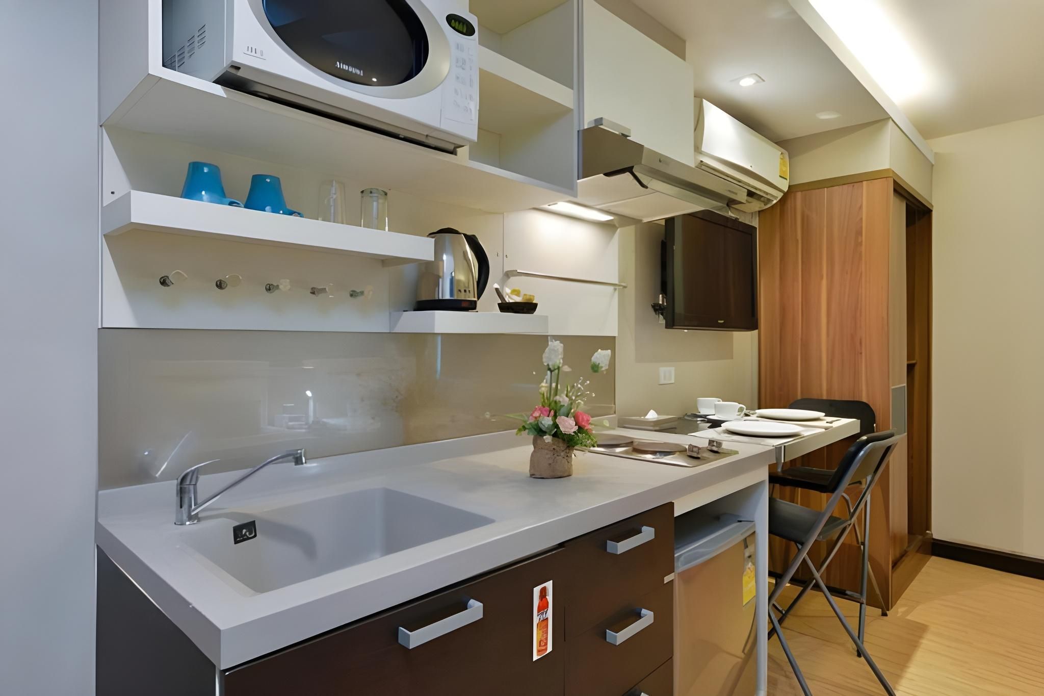 Arawana Express Phromphong Deluxe Twin Room 2