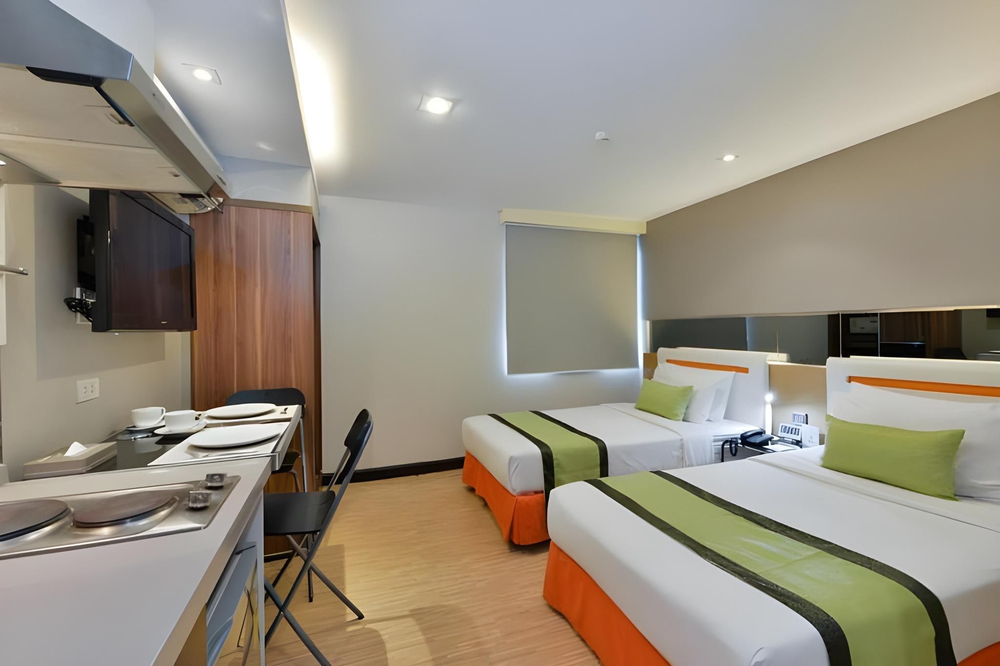 Arawana Express Phromphong Deluxe Twin Room