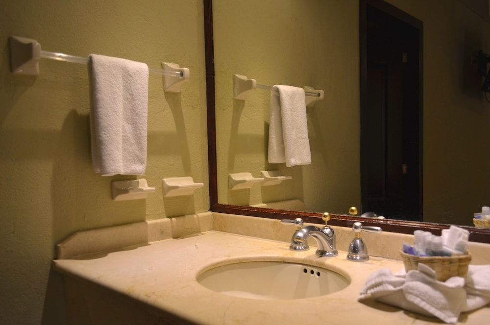 HG Hotel Junior Suite 10