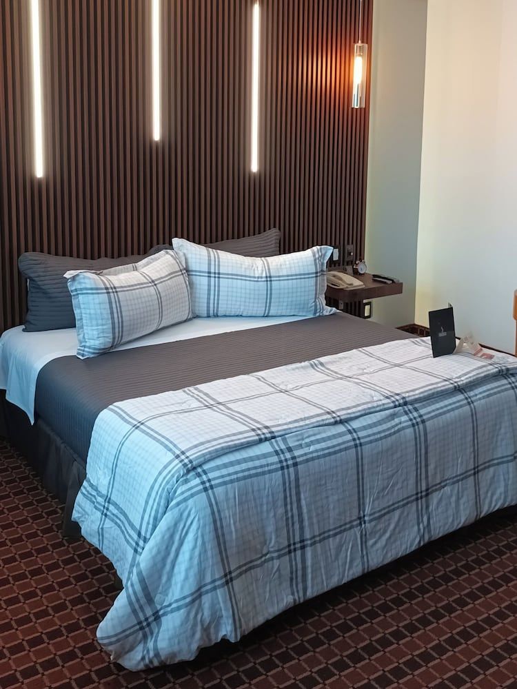 Suites Inn La Muralla Metepec Master Suite 2