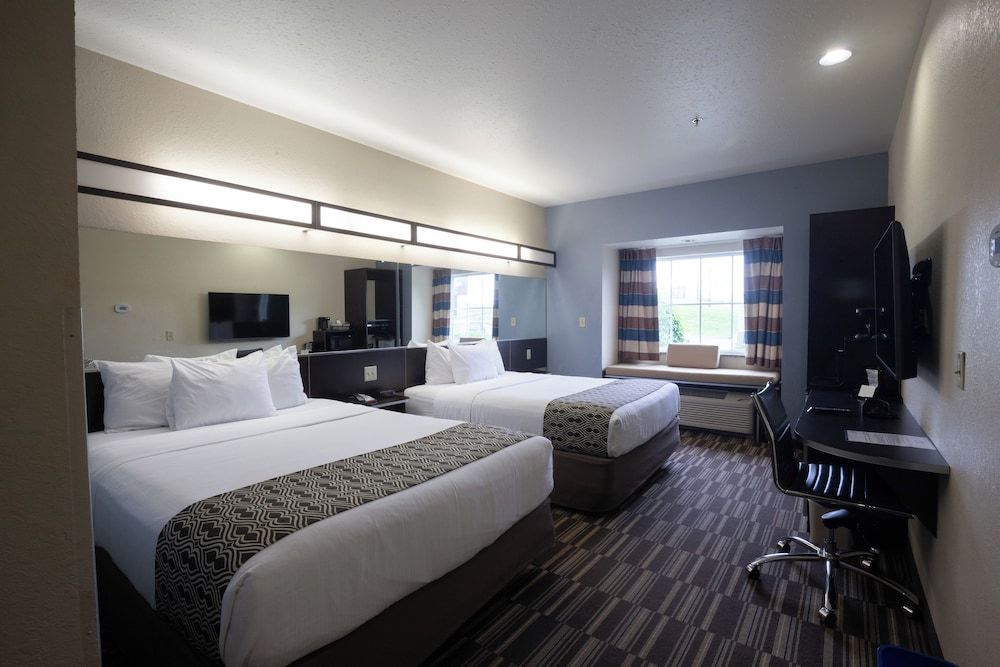 Standard Room, 2 Queen Beds, Accessible