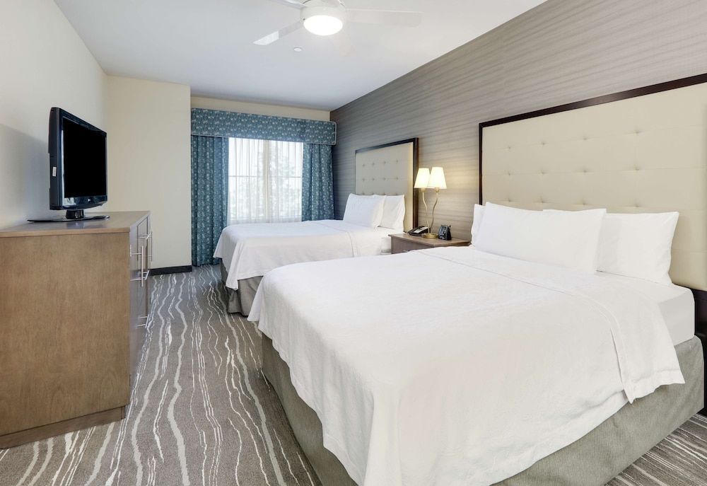 Suite, Multiple Beds, Accessible (Mobility & Hearing, Roll-in Shower)