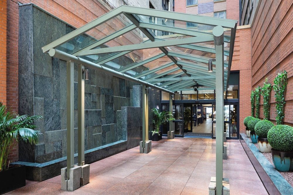 undefined Courtyard by Marriott New York Manhattan/Times Square 3