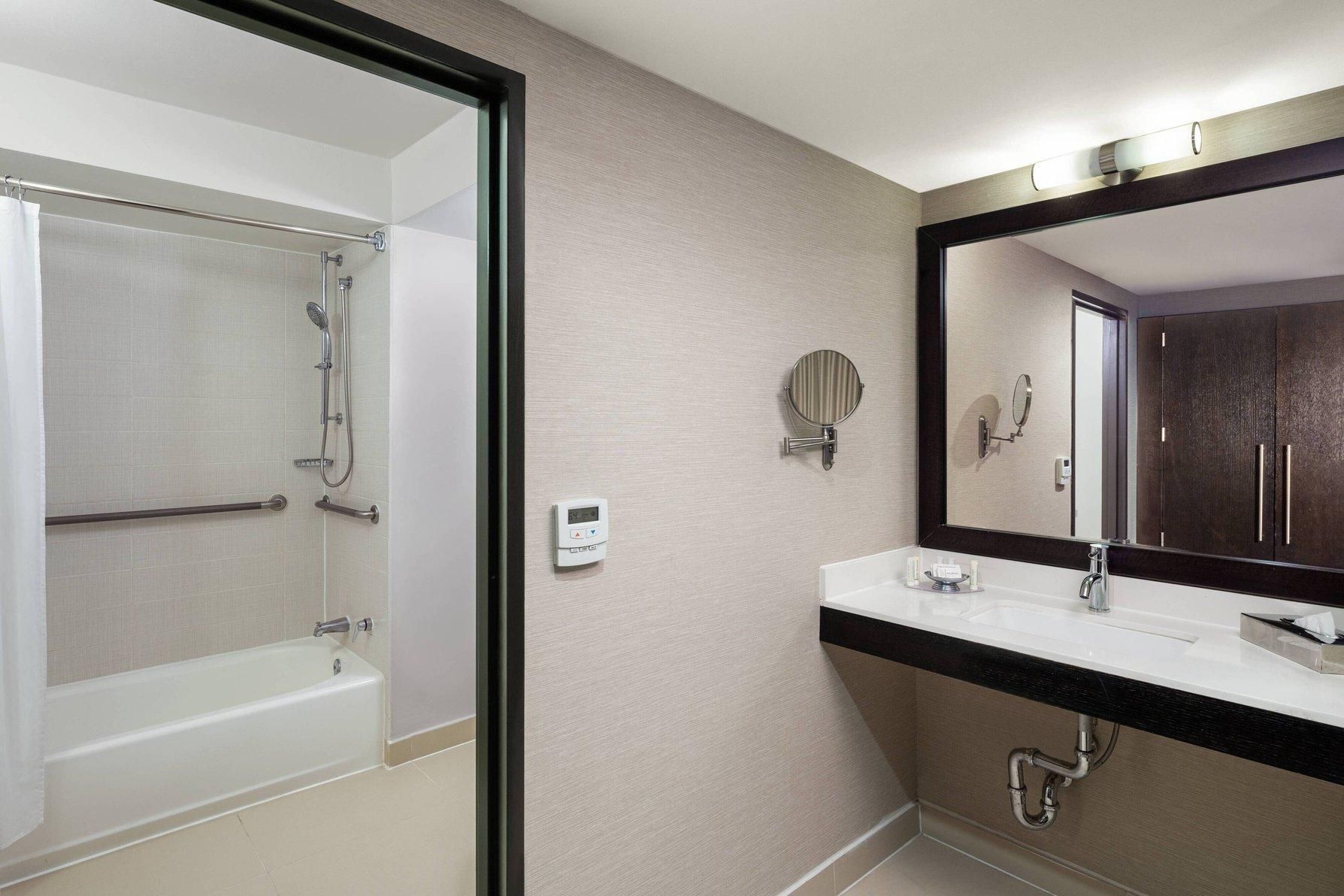 King One Bedroom Suite, 1 Bedroom Executive Suite, 1 King, High floor