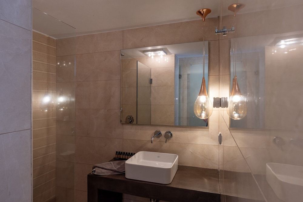 Arte & Mare Elia Luxury Suites & Idolio Vllas Junior Suite, Pool View