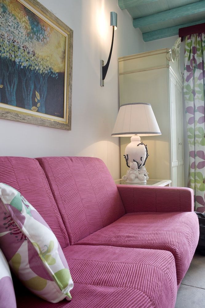 Arte & Mare Elia Luxury Suites & Idolio Vllas Junior Suite, Pool View 2