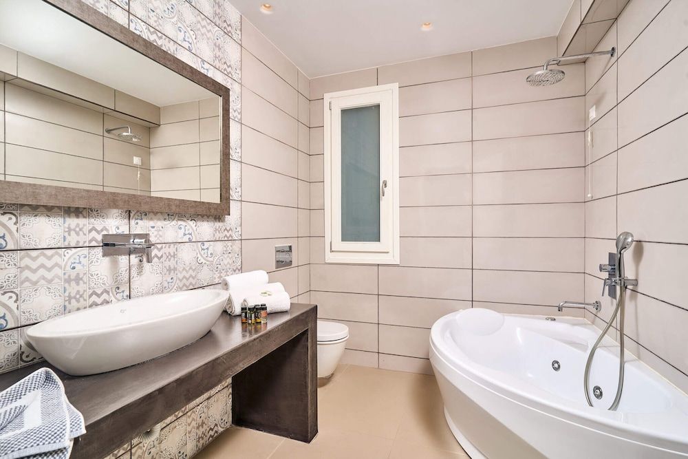 undefined Arte & Mare Elia Luxury Suites & Idolio Vllas 8
