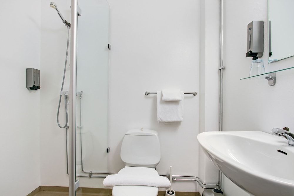 First Hotel Brommaplan Moderate single 4