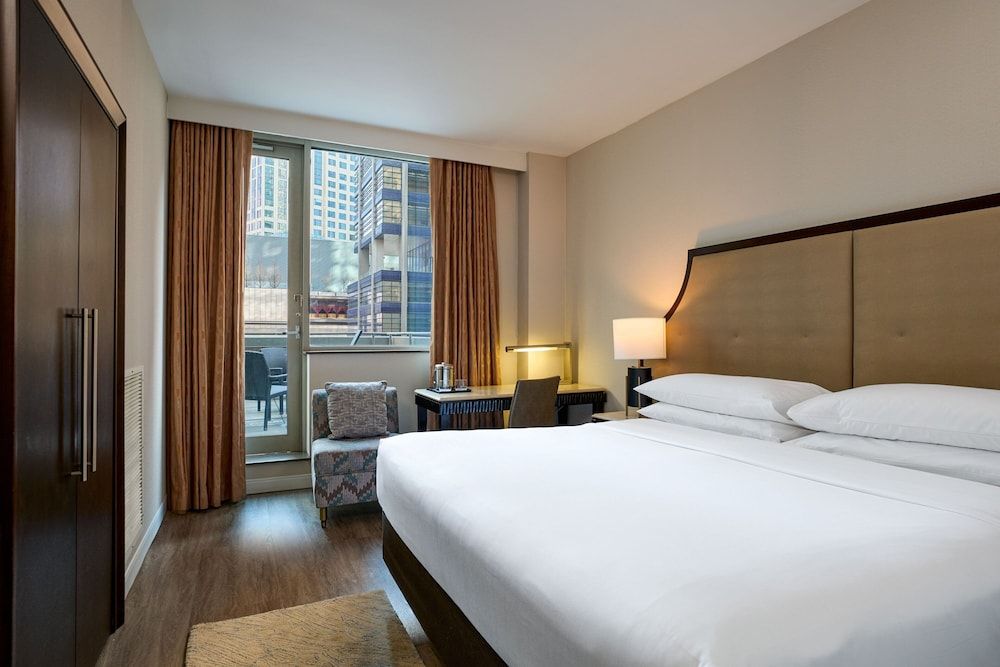 Room, 1 King Bed, Balcony