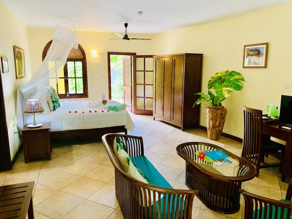 undefined Castello Beach Hotel 3