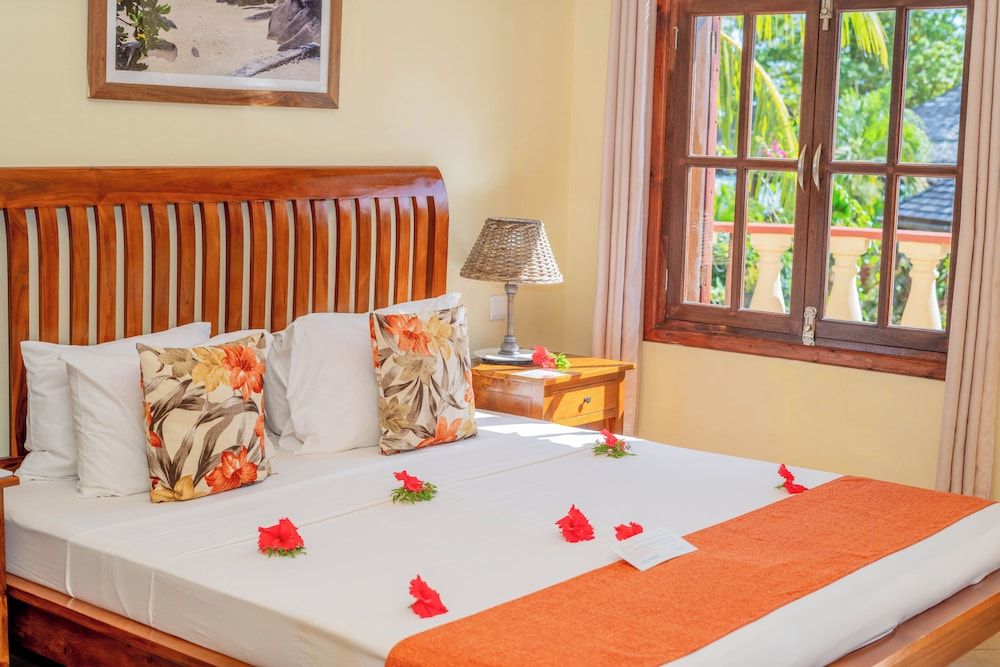 undefined Castello Beach Hotel 8