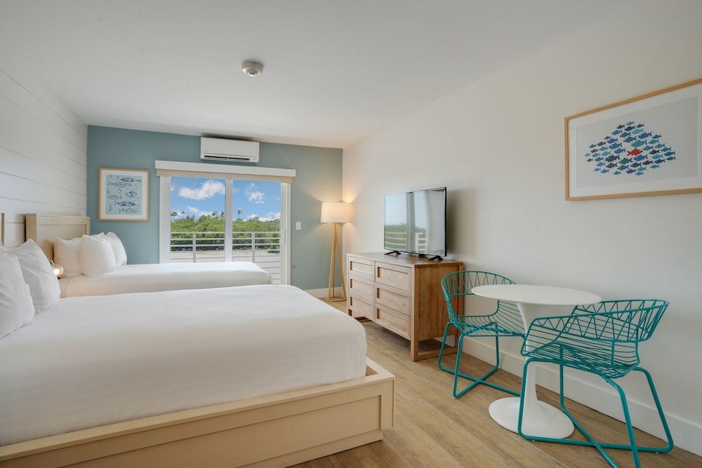 Fisher Inn Resort & Marina Two Doubles Room with Balcony 2