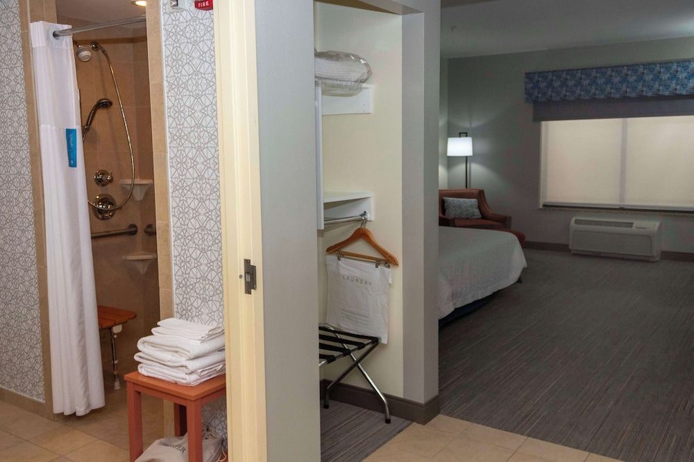Room, 1 King Bed, Accessible, Non Smoking