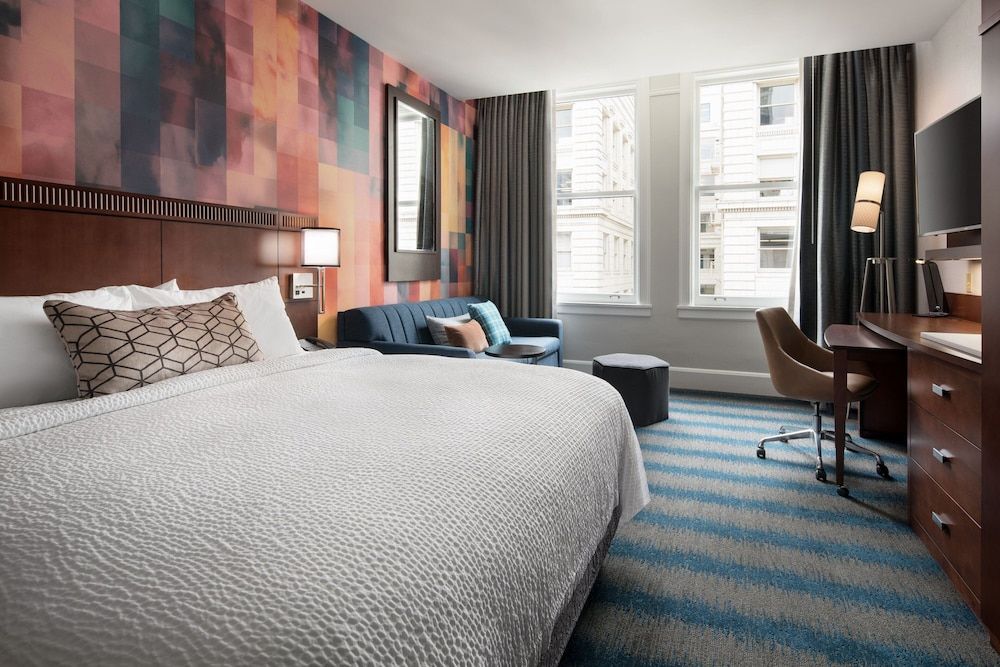 undefined Courtyard Seattle Downtown Pioneer Square 7