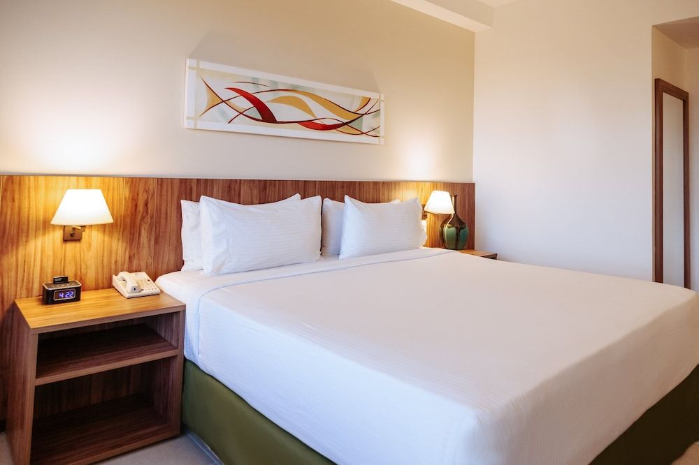 Standard Room, 1 King Bed