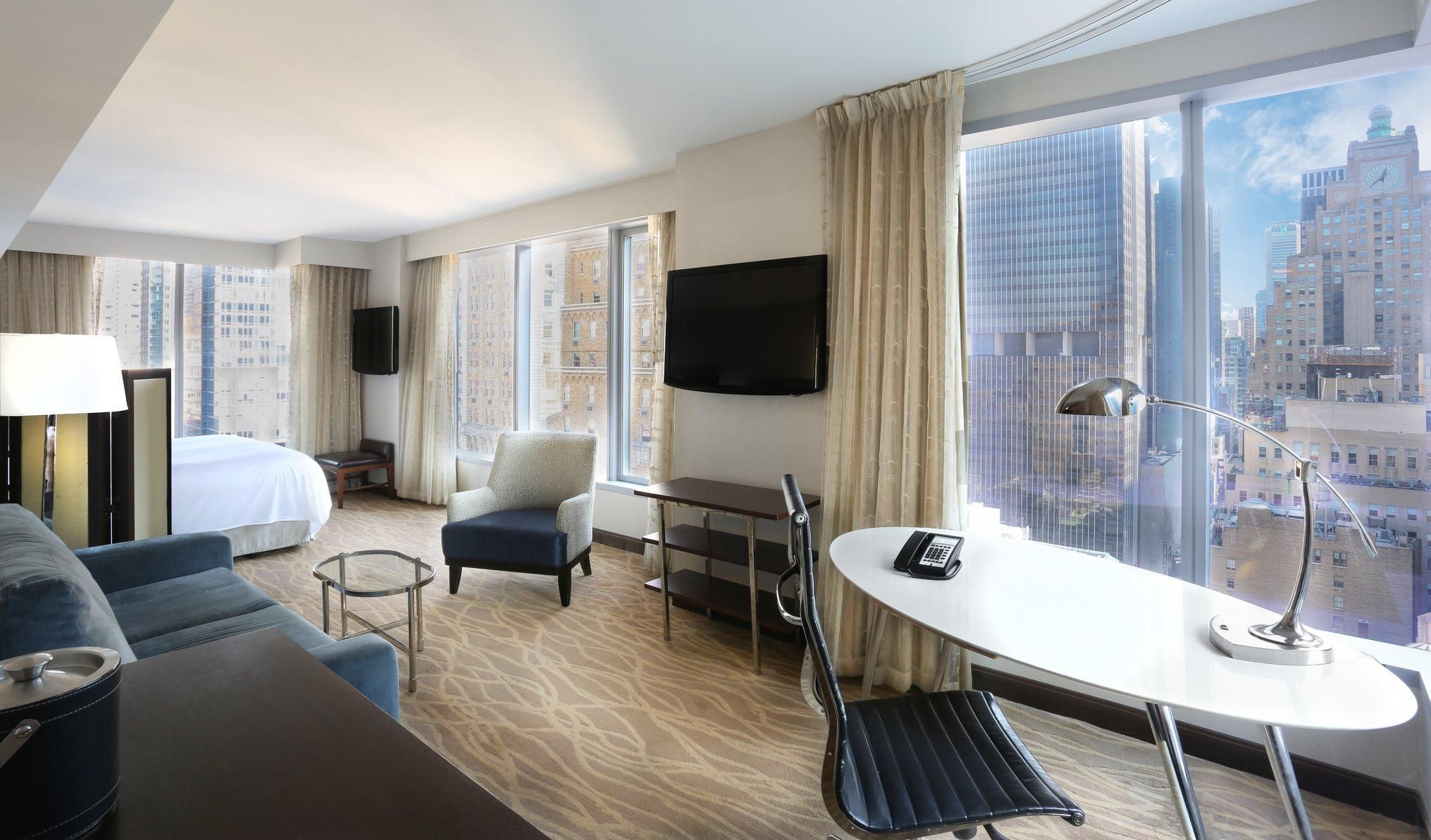 1 King Junior Suite Skyline View