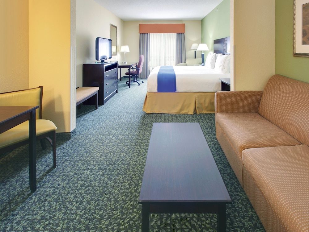 Suite, 1 King Bed, Jetted Tub