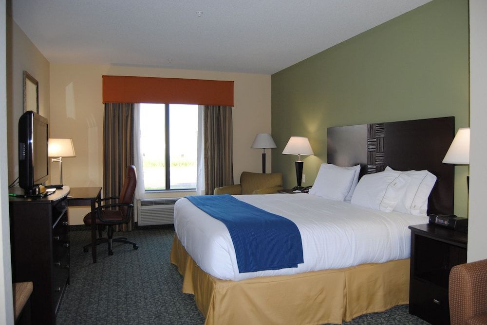 Standard Room, 1 King Bed