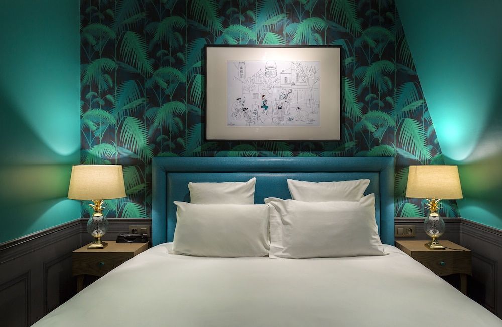 undefined La Parizienne 9