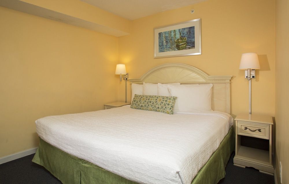 Condo, 3 Bedrooms, Non Smoking, Partial Ocean View