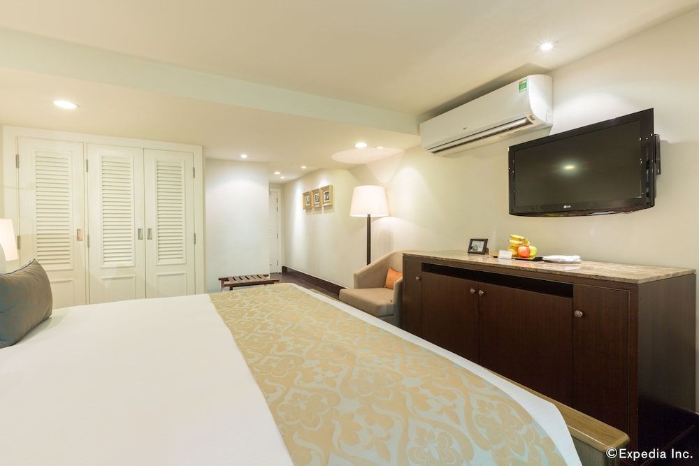 undefined Villa Song Saigon 6