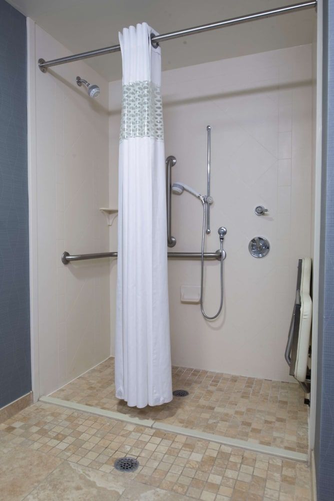 Suite, 2 Queen Beds, Accessible, Non Smoking
