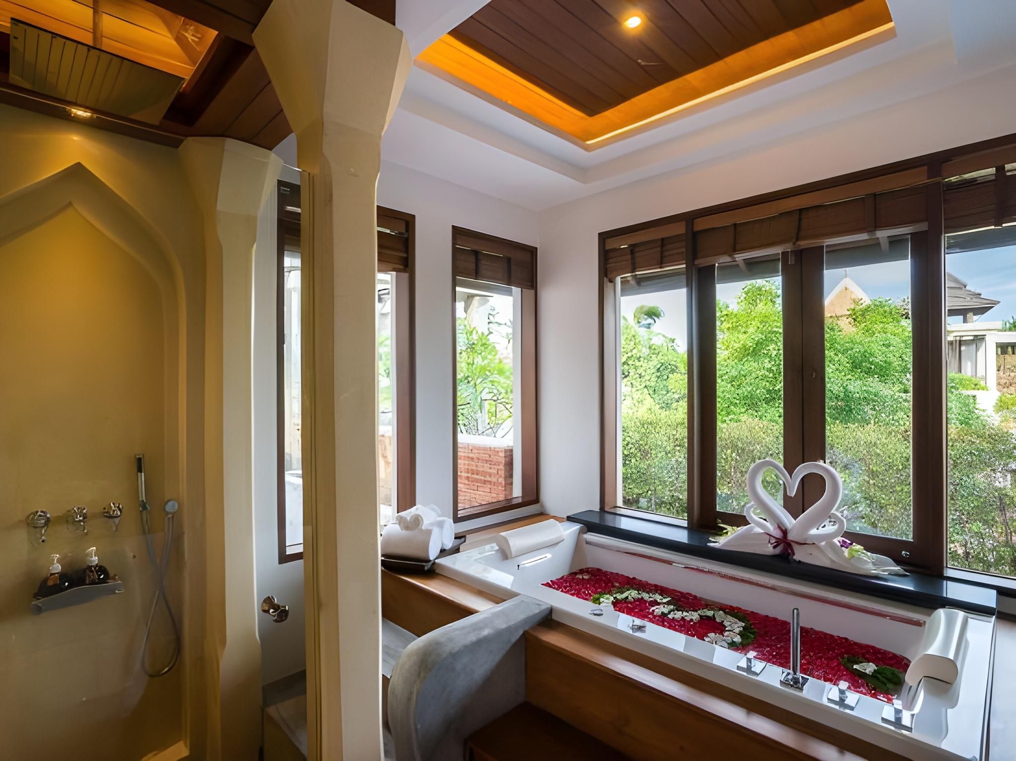 Pool Villa with Sea View