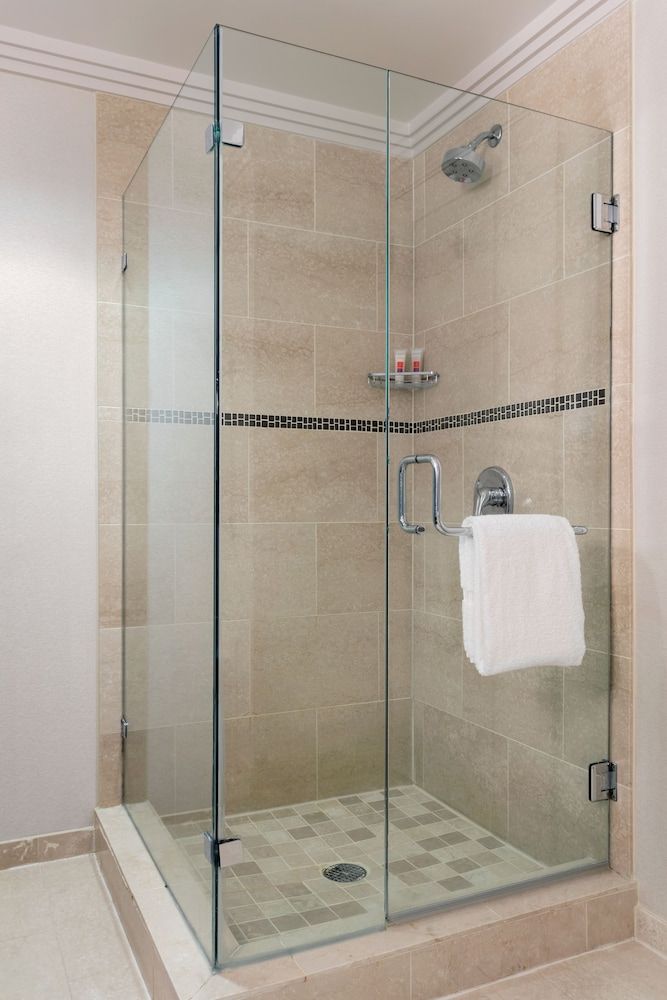 undefined Loews Atlanta Hotel 7