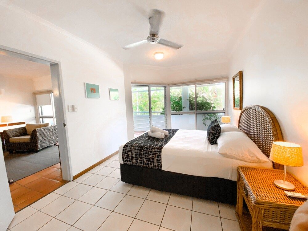 Beach Terraces- Port Douglas 2 Bed/1 Bath Balcony 2