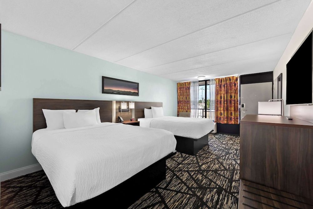 Standard Room, 2 Queen Beds, Non Smoking