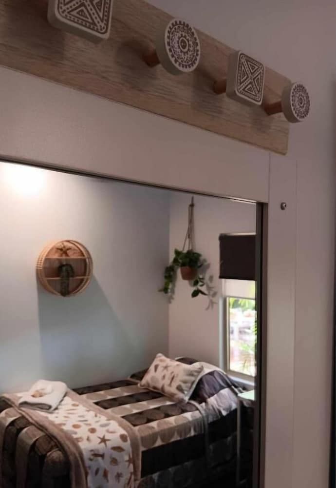 Ningaloo Lodge Exmouth Standard Twin Room 3