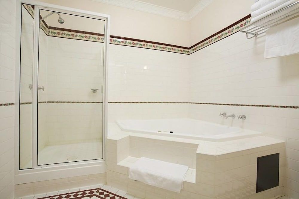 Palais Royale Royal Spa Suite 5