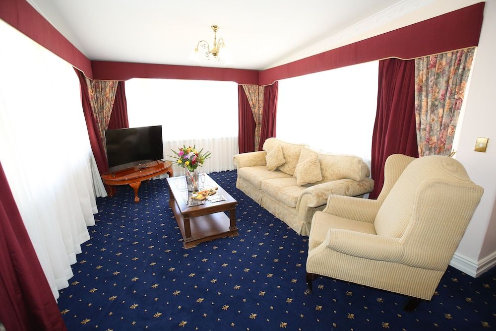 Palais Royale Royal Spa Suite 2