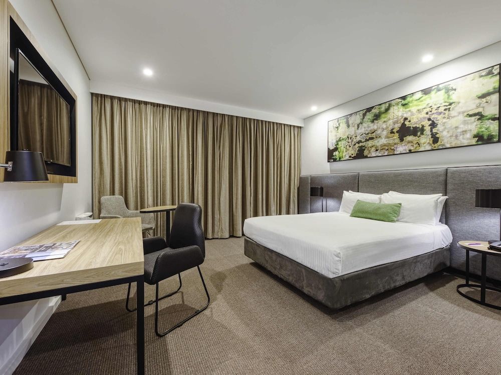 Standard Room, 1 Queen Bed