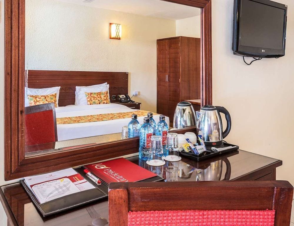 undefined PrideInn Hotel Raphta 10