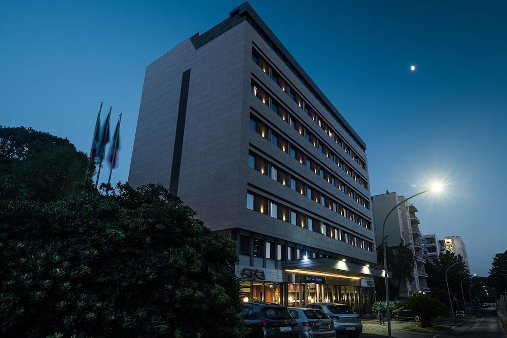 undefined Hotel Dei Congressi 6