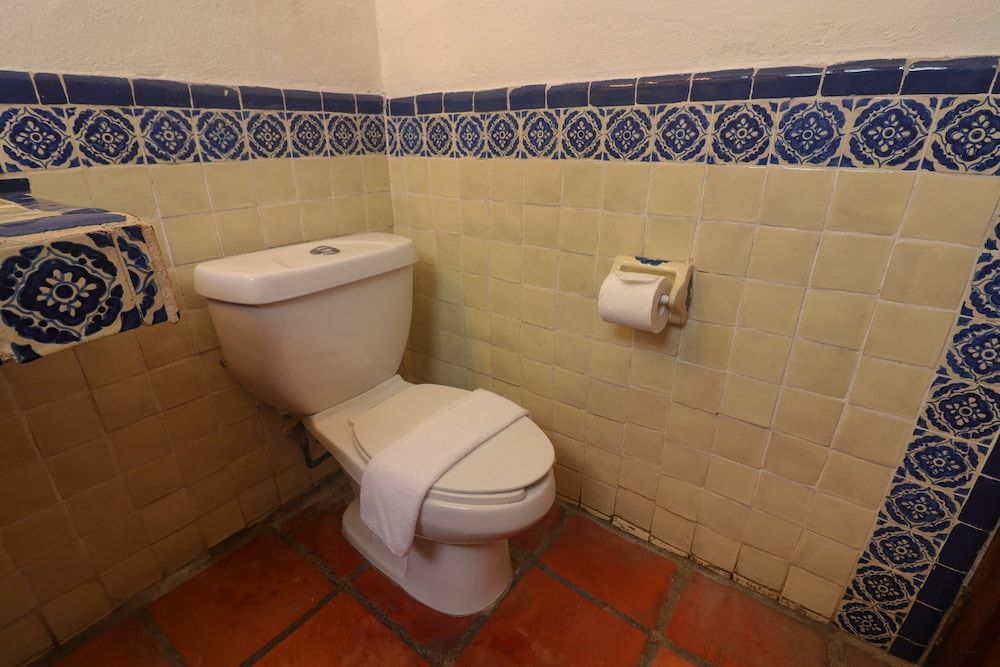 Bungalows Santa Cruz King Suite with Terrace 2